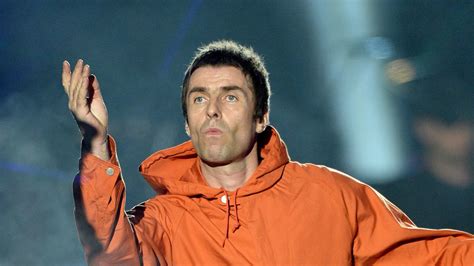 liam gallagher orange jacket